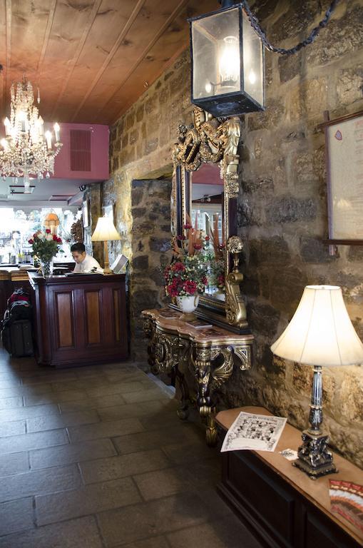Hotel Pierre Du Calvet Montréal Extérieur photo