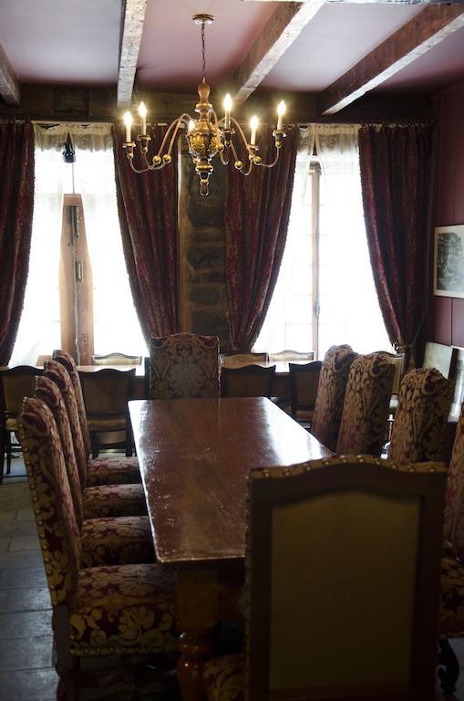 Hotel Pierre Du Calvet Montréal Extérieur photo